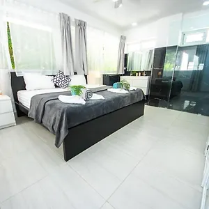 https://los-corales-residenciales-sortosan-private-beach-club.comcaribbean.com